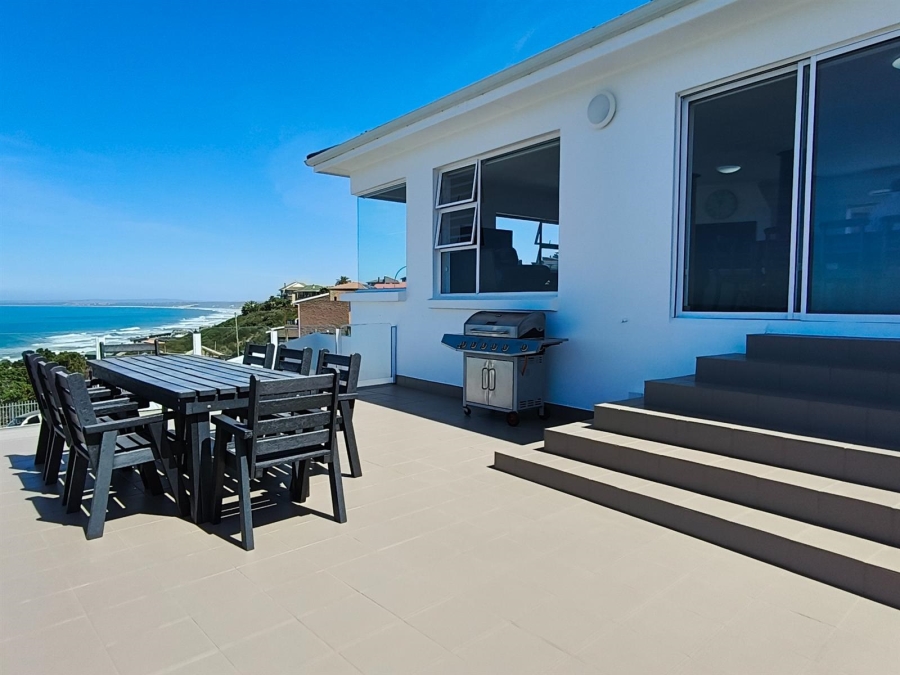 5 Bedroom Property for Sale in Dana Bay Western Cape